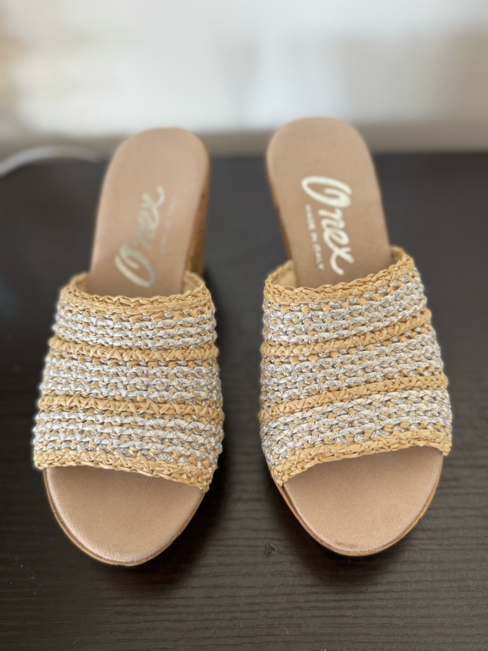 Onex Woven Slide Mules in Tan and Cream size 6 NEW without box